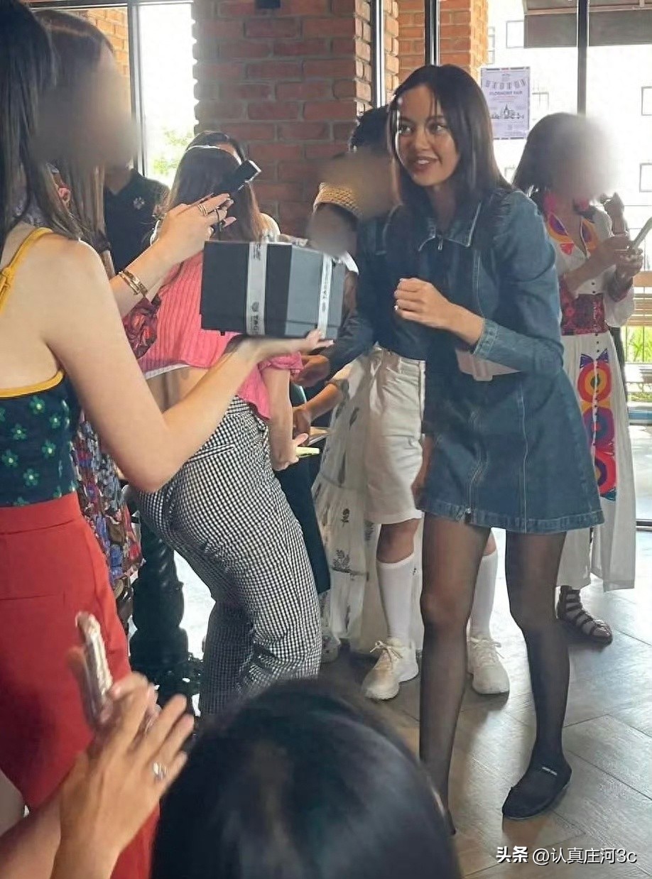 lisa最新素颜照,lisa近照曝光