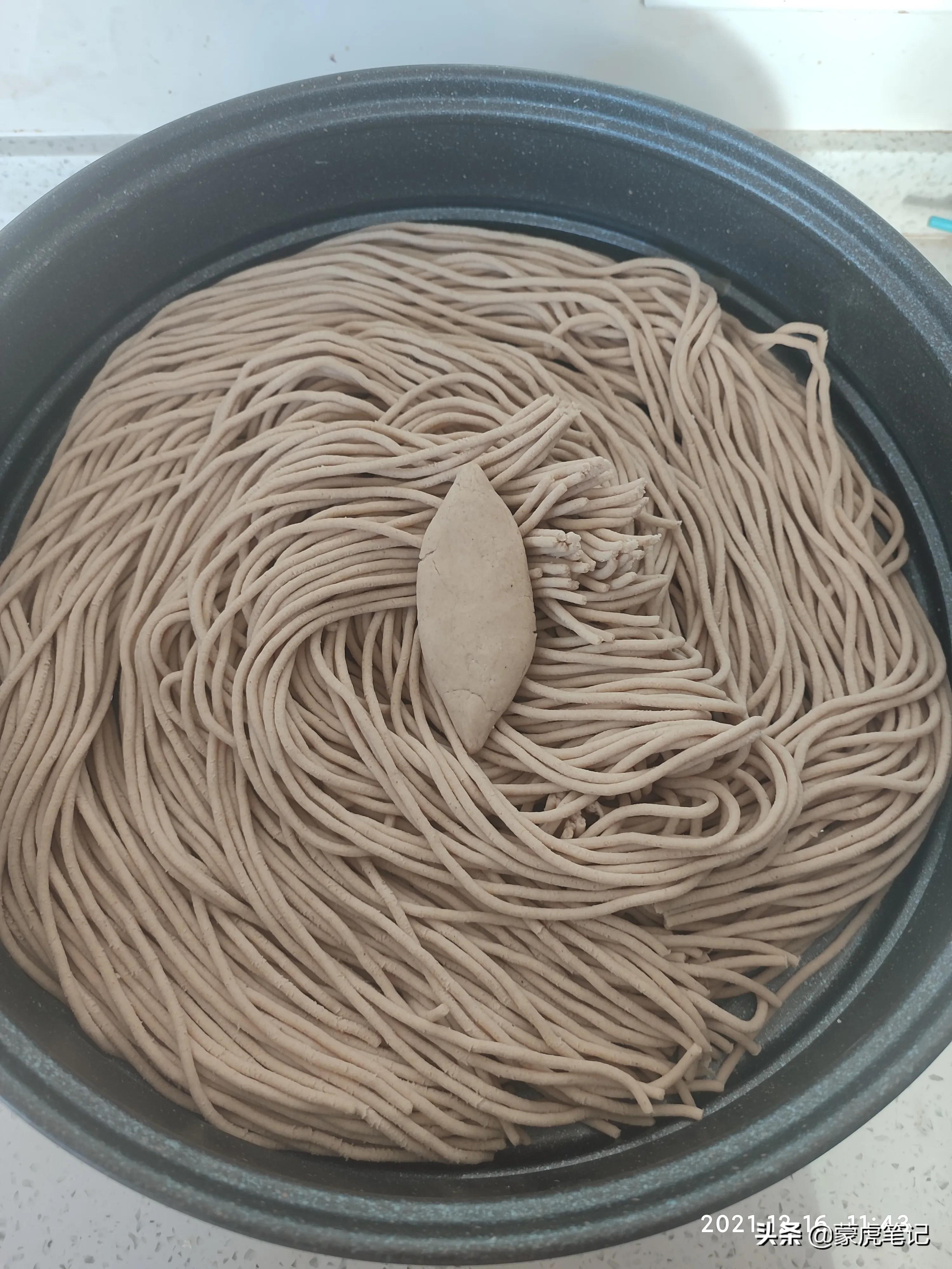 莜面鱼鱼家常做法,家常莜面的做法视频