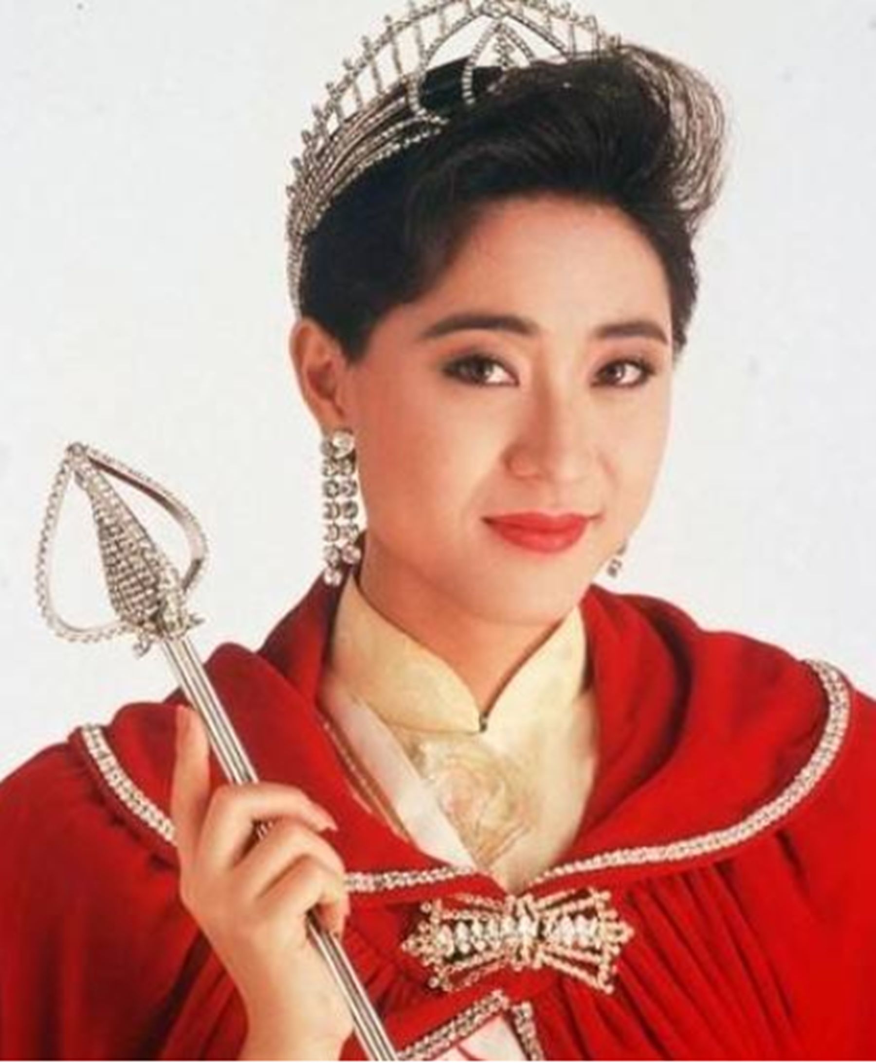 至今未嫁人的8位大龄女港星，最小42岁，个个情路坎坷，让人心疼