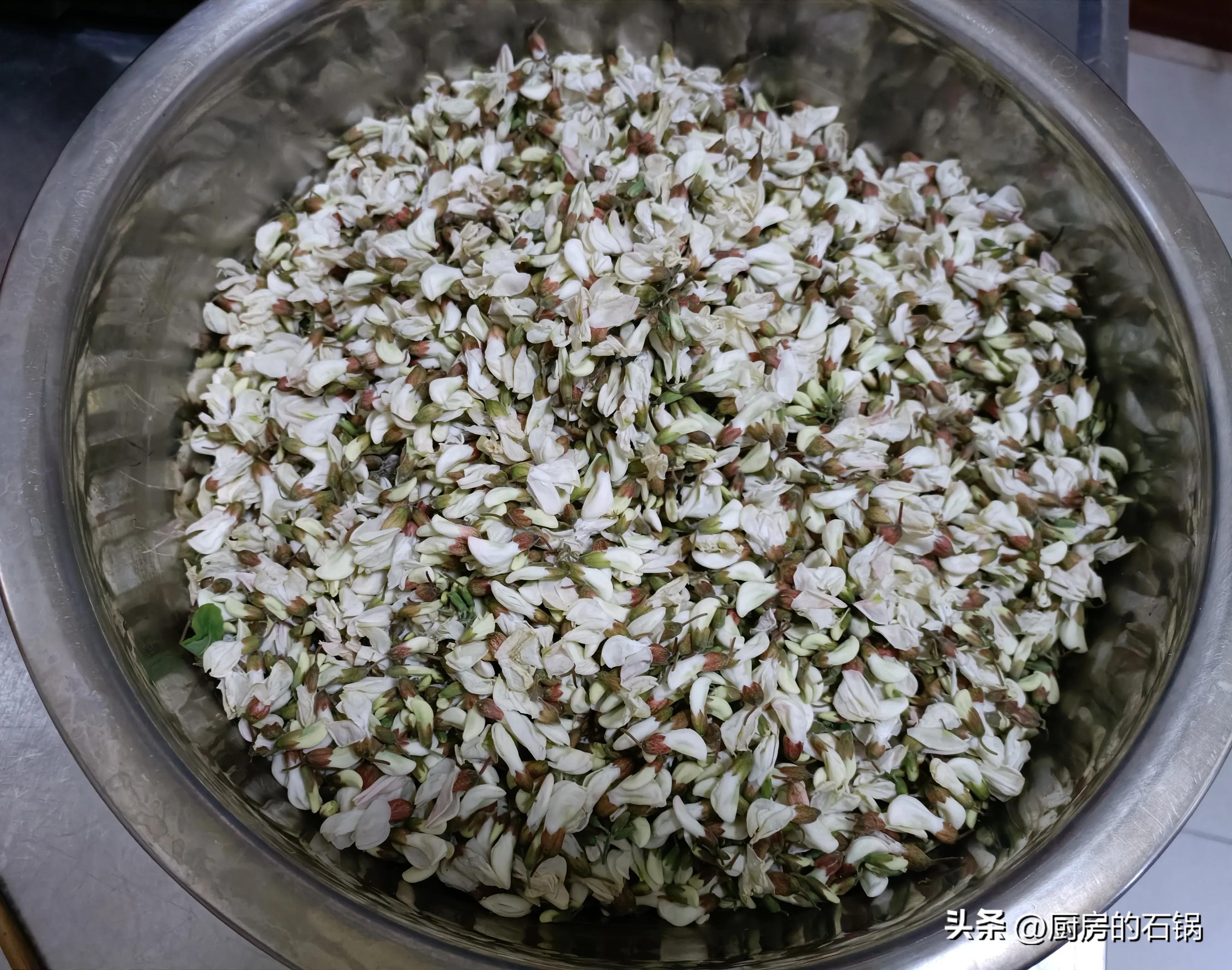 家庭自制槐花茶的做法,自制槐花茶