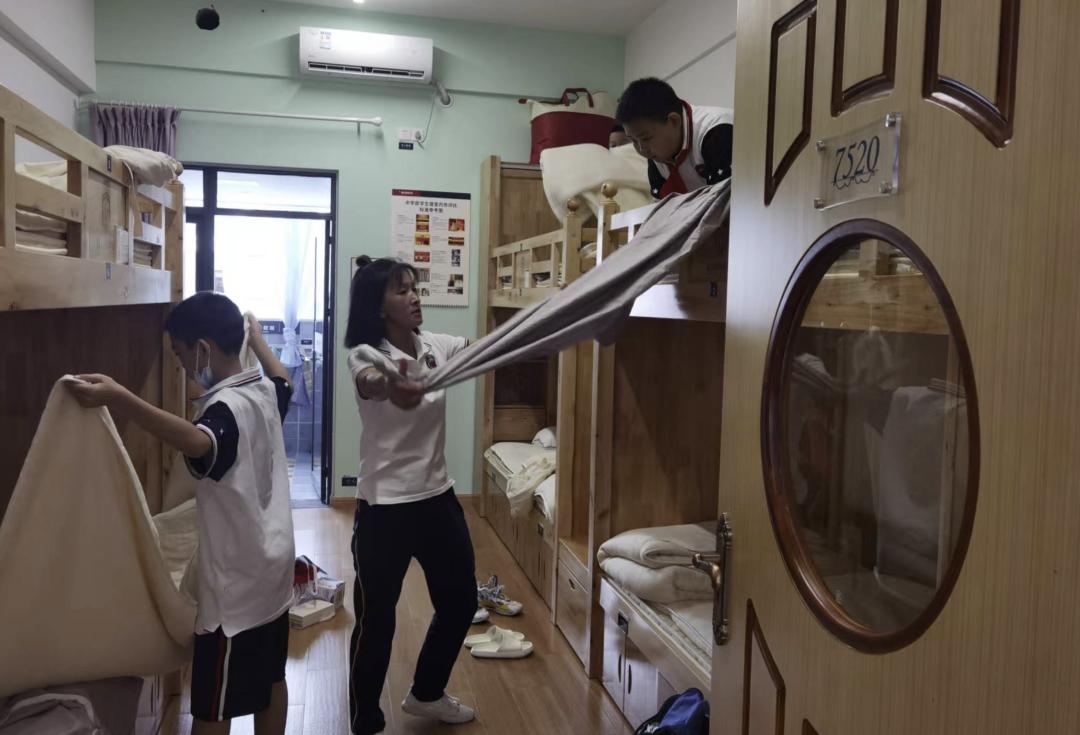 再见了，小盆友——9月19日成都家长成功“解除居家”……