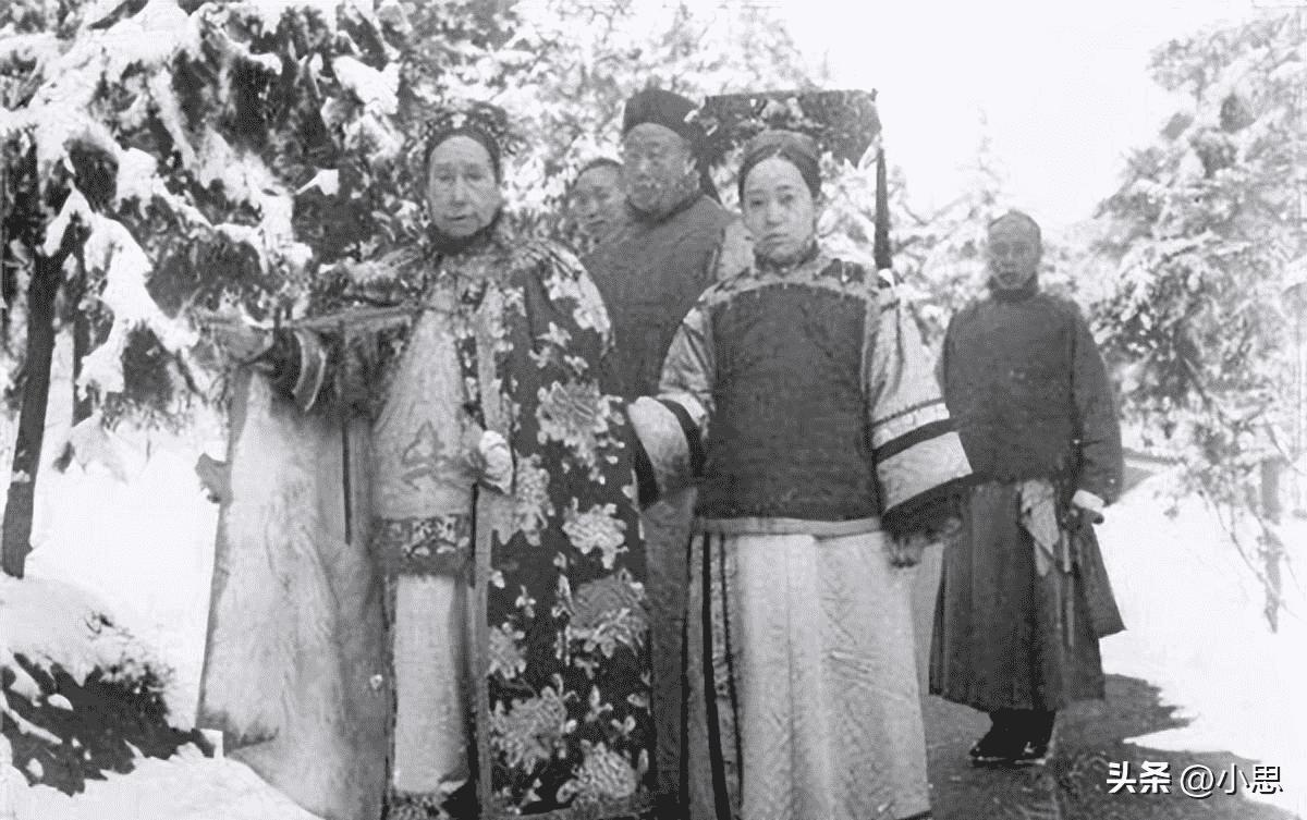 30张日本大*杀屠**罪行照片，日军闯入民宅祸害妇女，这就是罪证2