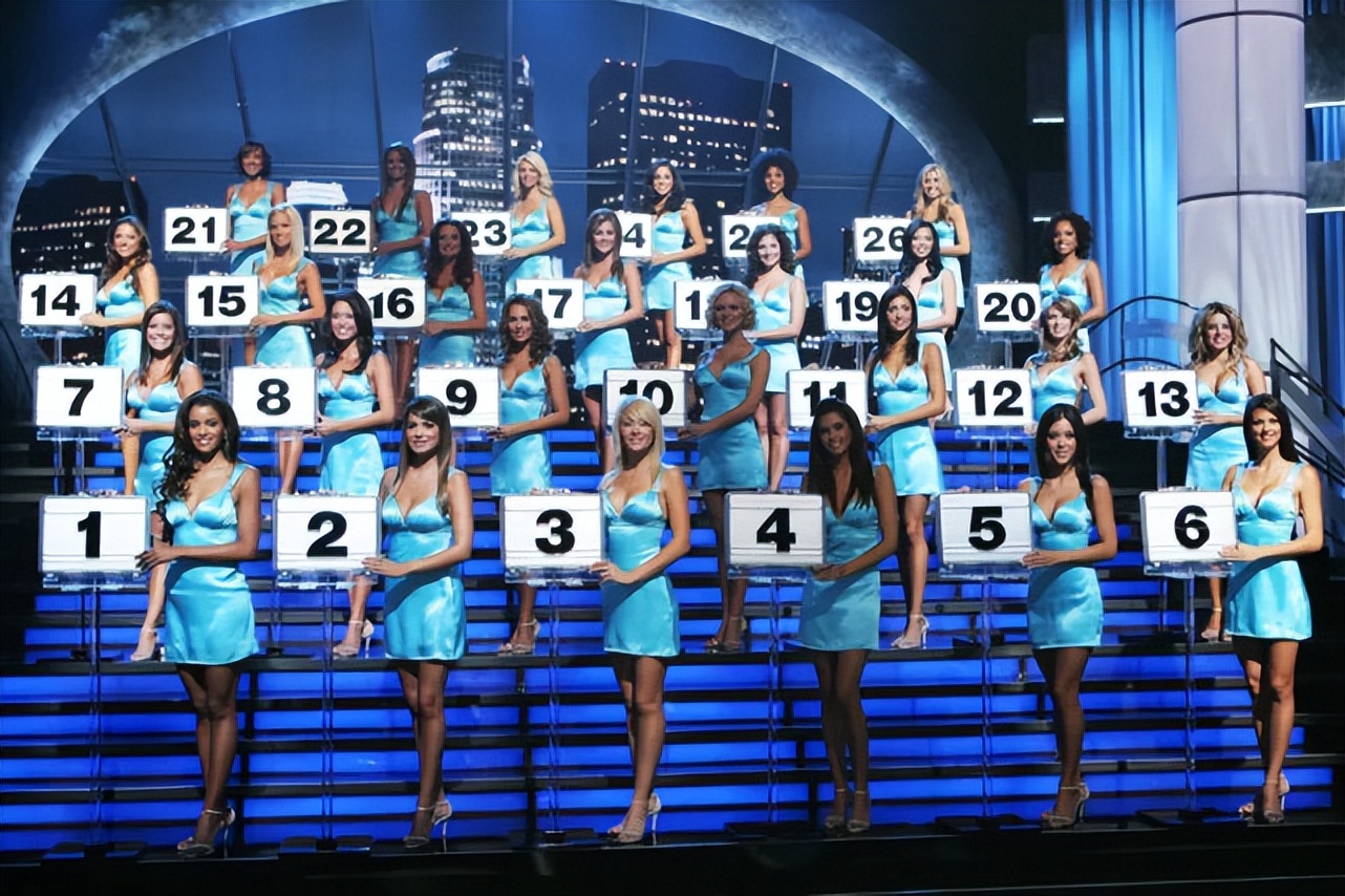 没结婚时，梅根就打哈里旗号要求餐厅留位置，“未来的公爵夫人”