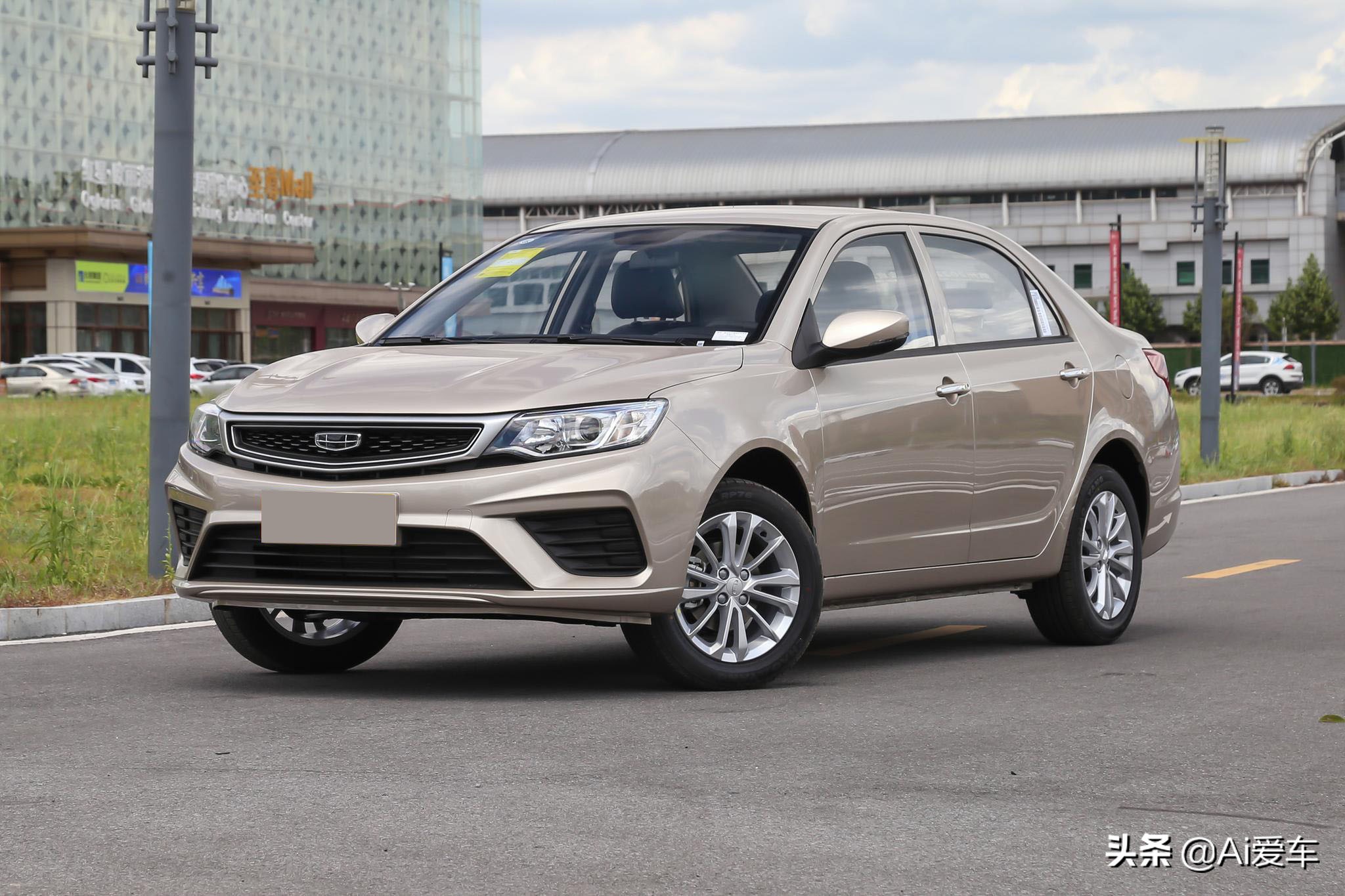 吉利黑标全新远景自动挡轿车测评,老百姓买得起的好车吉利全新远景