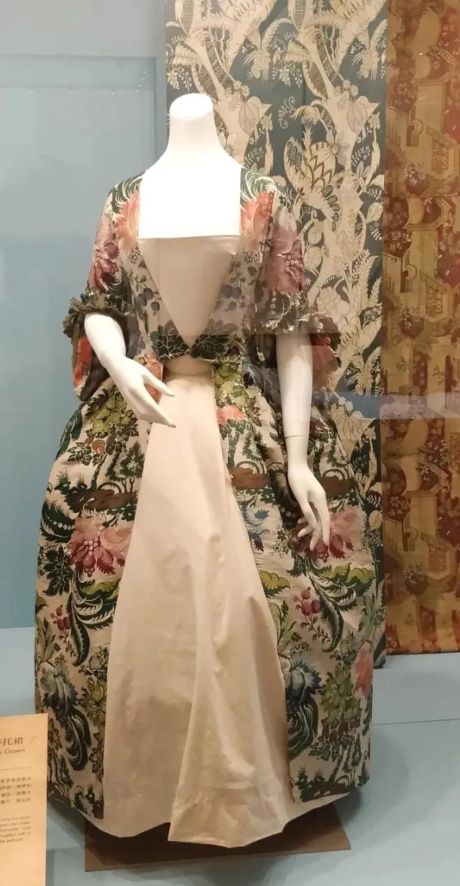 中国丝绸博物馆和中国之江博物馆,博物馆中国的服装