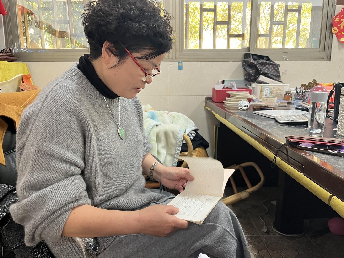 来料加工二十多年,她开启“共富工坊”带领村民增收致富