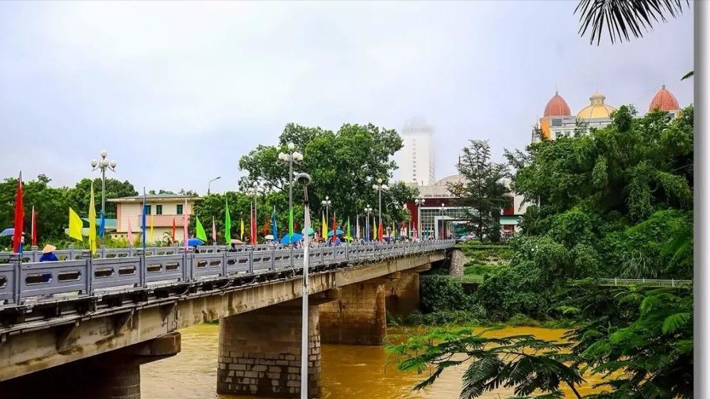 领略异域风情中国越南边境之旅,西双版纳边境的异域风情