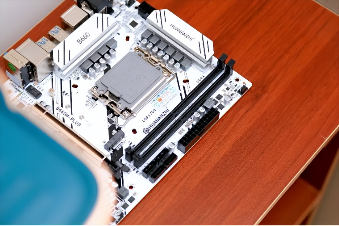 b660plus娴嬭瘎,b660plus璇勬祴