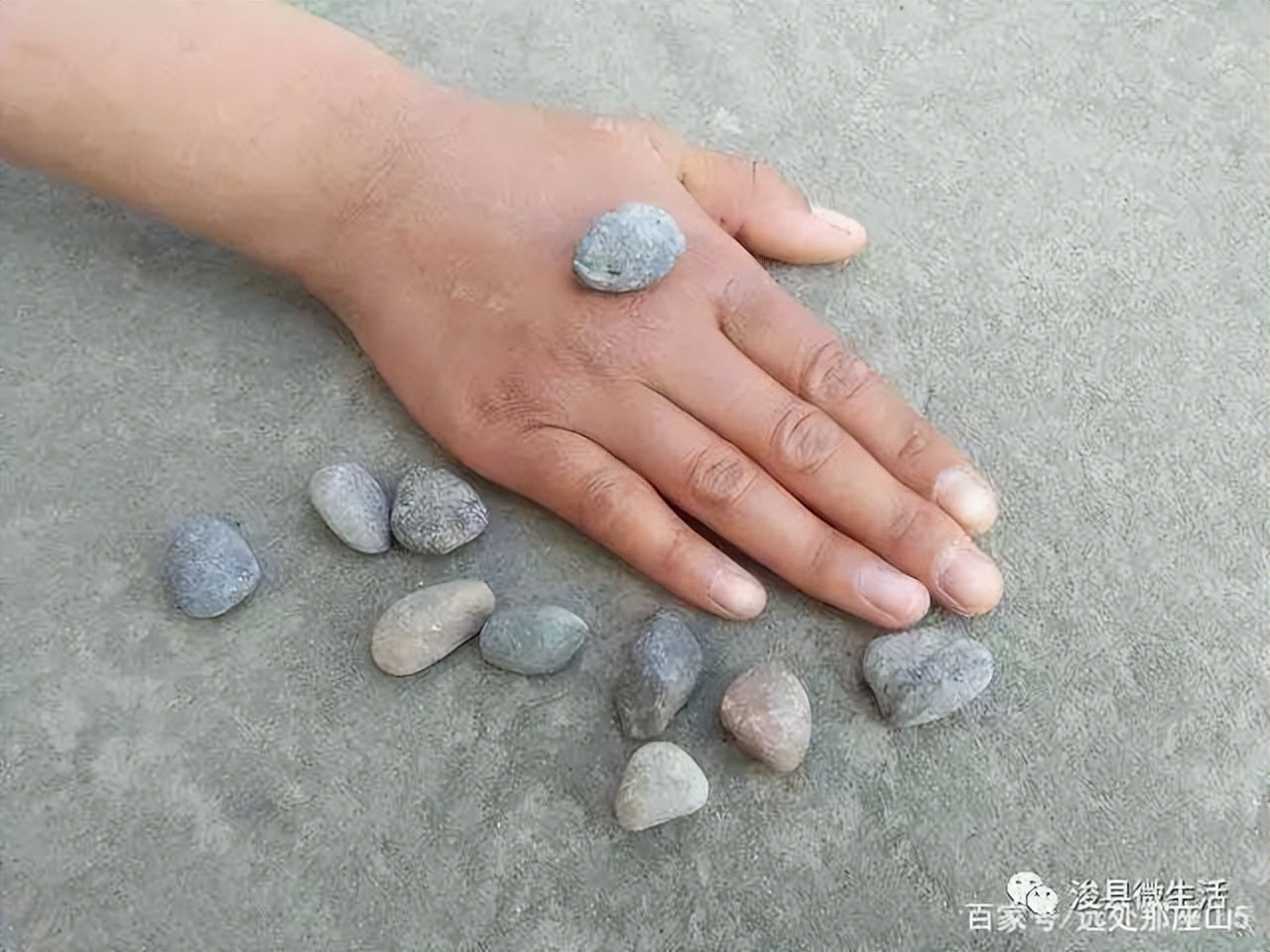 儿时游戏翻花绳,儿时游戏回忆视频