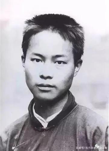 沈从文传奇人生书法,沈从文历史巨著