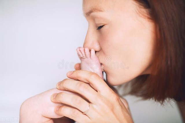 哺乳期缺铁性贫血,哺乳期宝宝八个月贫血怎么补最快