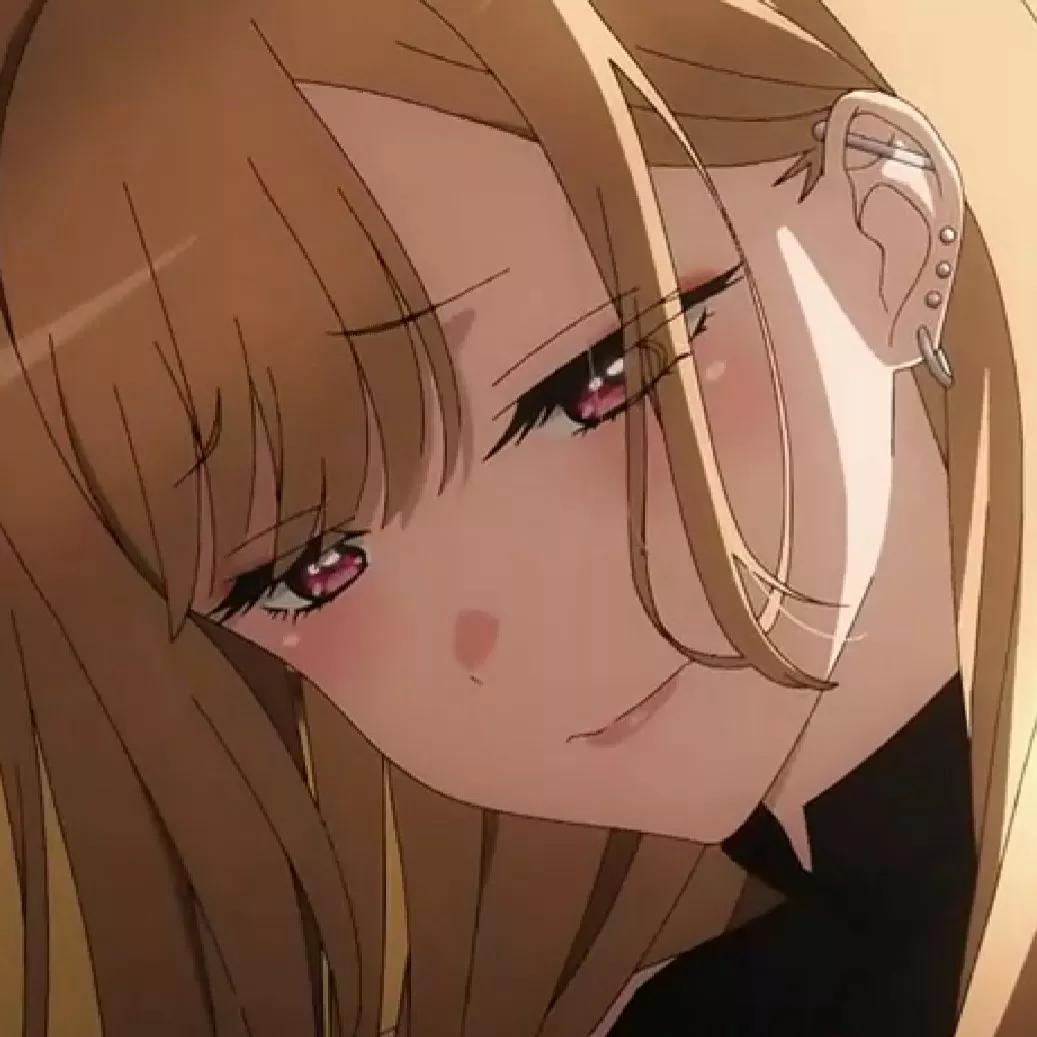 更衣人偶坠入爱河系列头像第一弹（今年的新老婆嘿嘿）