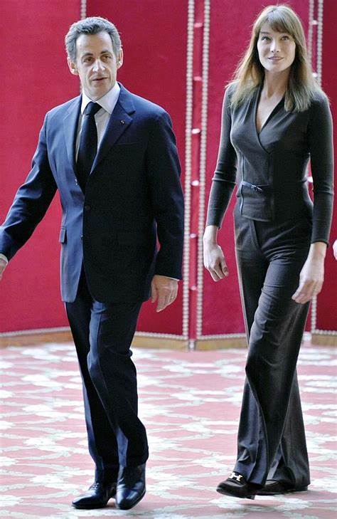 巴西最美第一夫人：小丈夫43岁选美出身，52名仆人伺候，排场太大