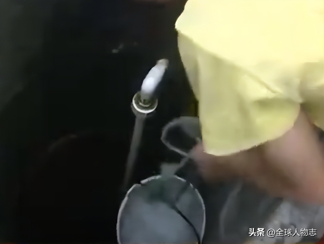 我，一个“双性人”，从小被当作“怪物”，如今成为女人获得新生