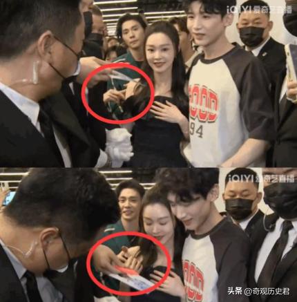 白敬亭宋轶扫楼拍照换玩偶,白敬亭穿外套抱宋轶