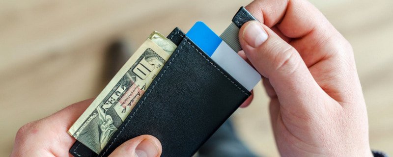 信用卡存进去钱怎么取出,把钱存到信用卡里了怎么拿出来