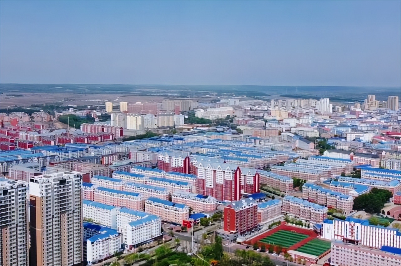 中国离俄罗斯很近的城市，隔江相望仅750米，游客少物价低