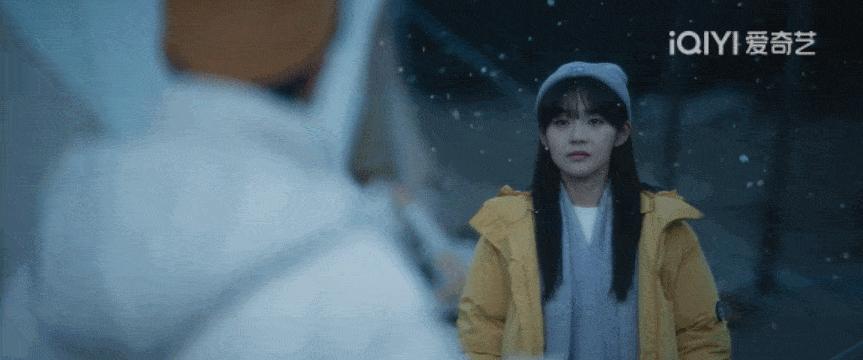 明星雪中氛围感神图大赏！每一张都有让人换成壁纸的冲动！