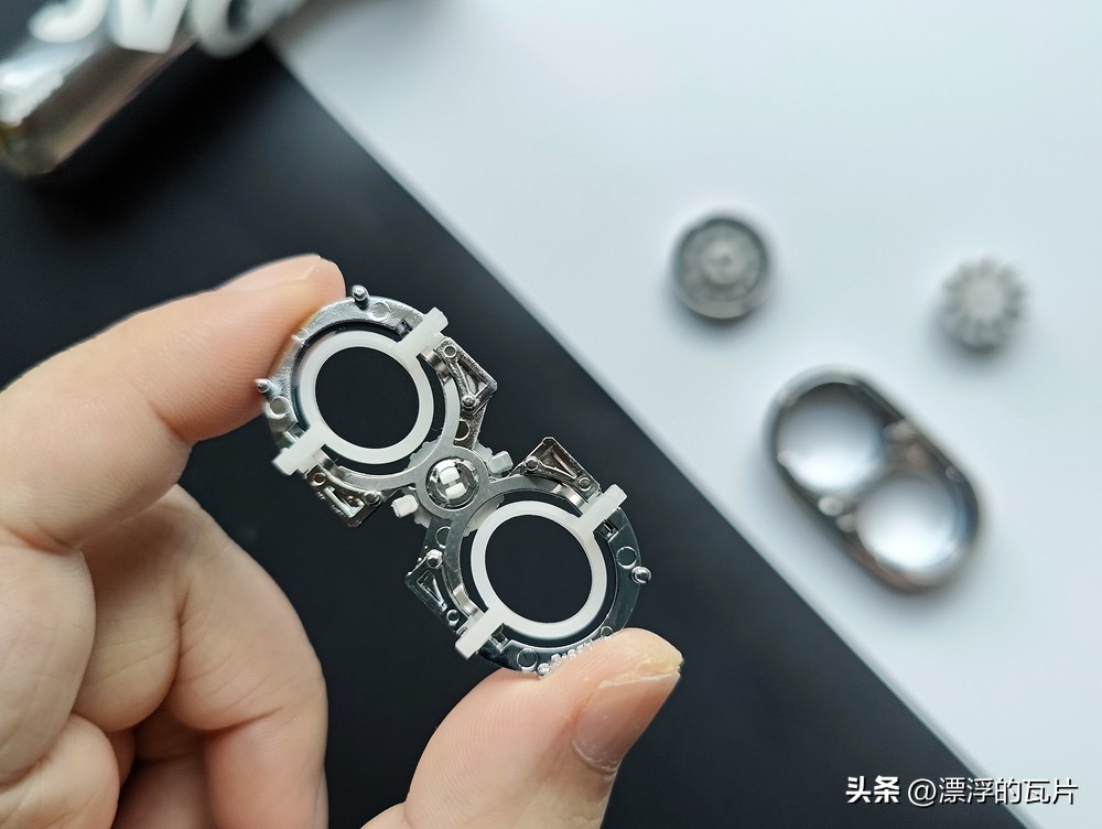 奔腾电动剃须刀经典往复式,奔腾高端电动剃须刀