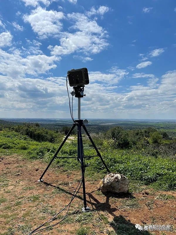 “欧洲萨托利”2022防务展的光电类展品——萨博集团展出“隐身迷彩”