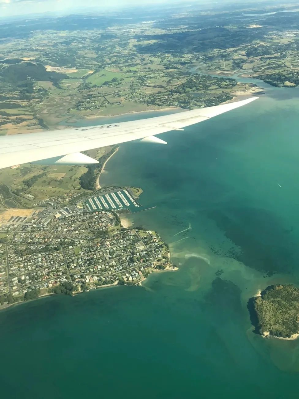 23岁Nyree在新西兰：异国兼职遇暖意，实现水果海鲜自由