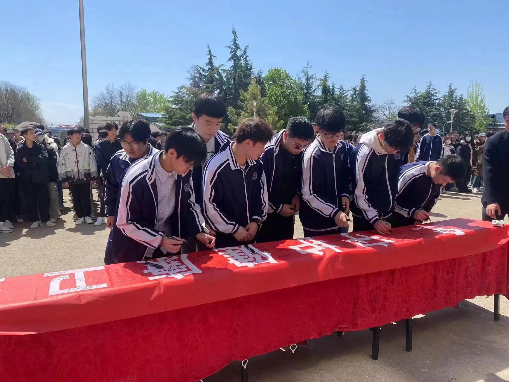 临床医学好就业吗前景怎么样,临床医学八年制就业