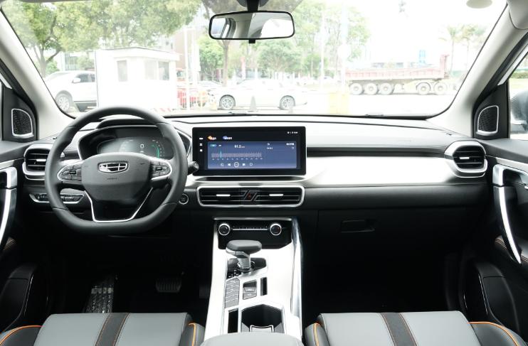 一款适合年轻人开的高颜值城市suv,家用最值得入手的合资小型suv