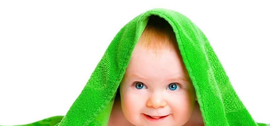 婴儿3个半月自己会翻过来趴睡,怎么把趴睡的新生儿翻过来