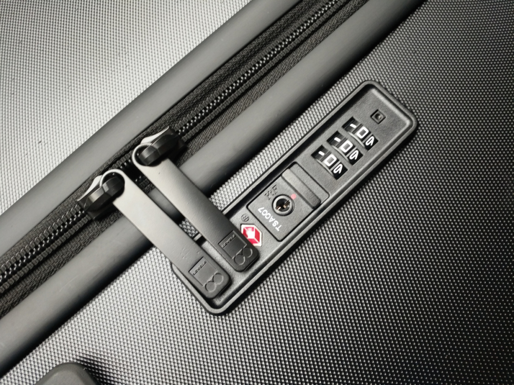 地平线8号28寸行李箱哪款值得买,地平线8号旅行箱24寸图赏