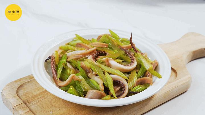 鲜鱿鱼炒西芹要怎么做才好吃,西芹炒鱿鱼花的家常做法图片