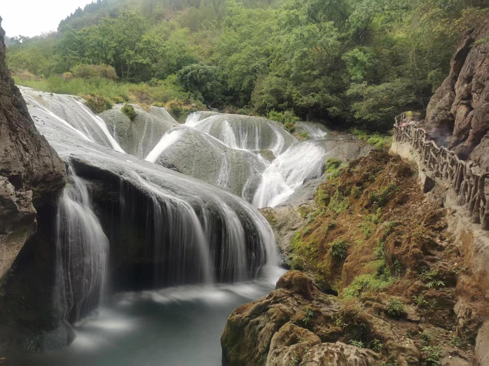 黄果树瀑布一日游作文500,黄果树瀑布一日游贵阳出发