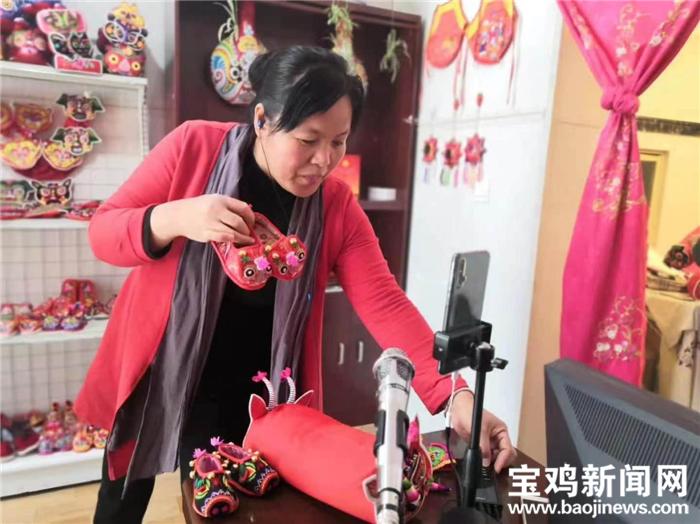 璁╁叧鐖辩殑闃冲厜娓╂殩姣忎竴浣嶆畫鐤句汉,璁╁叧鐖辩殑闃冲厜娓╂殩姣忎竴涓畫鐤句汉