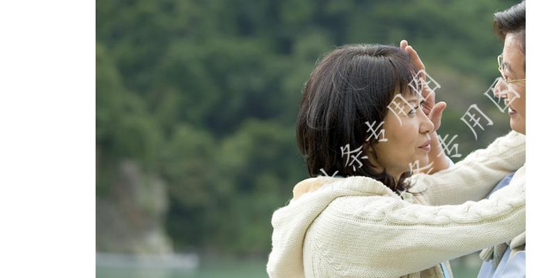 大年初一孙子收到空红包，爷爷奶奶的处理方式各不同，结局大反转