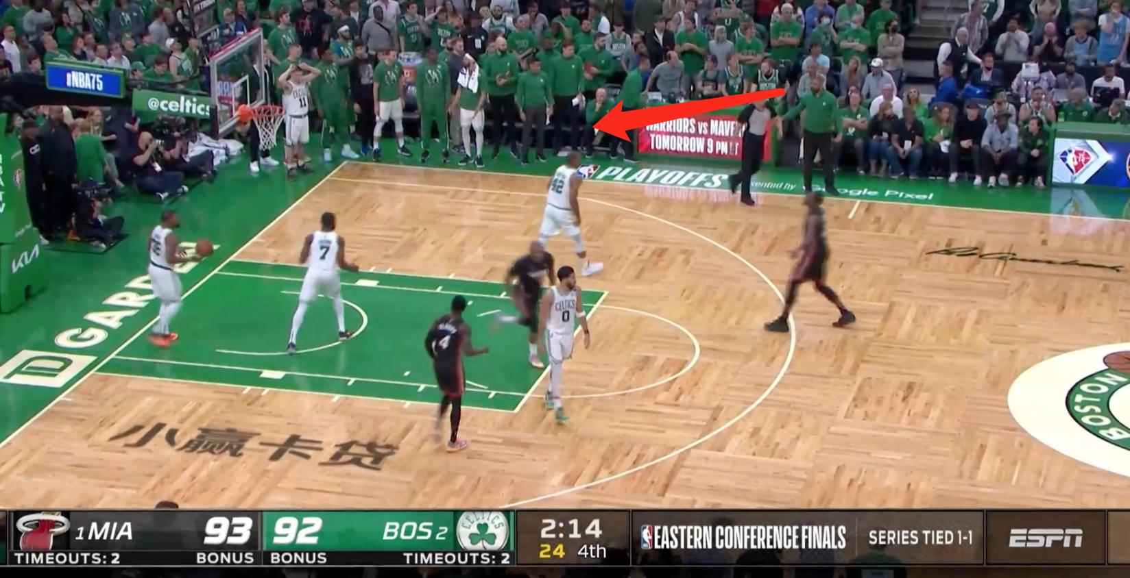 绿军关键战术,东决热火2-0绿军赛后主教练