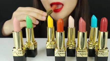 口红不小心吃到肚子会怎么样 (不小心吃到口红了有事吗)