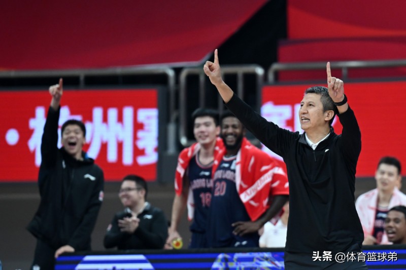 郭士强指导在广州队休赛期的训练,郭士强广州赛后发布会最新