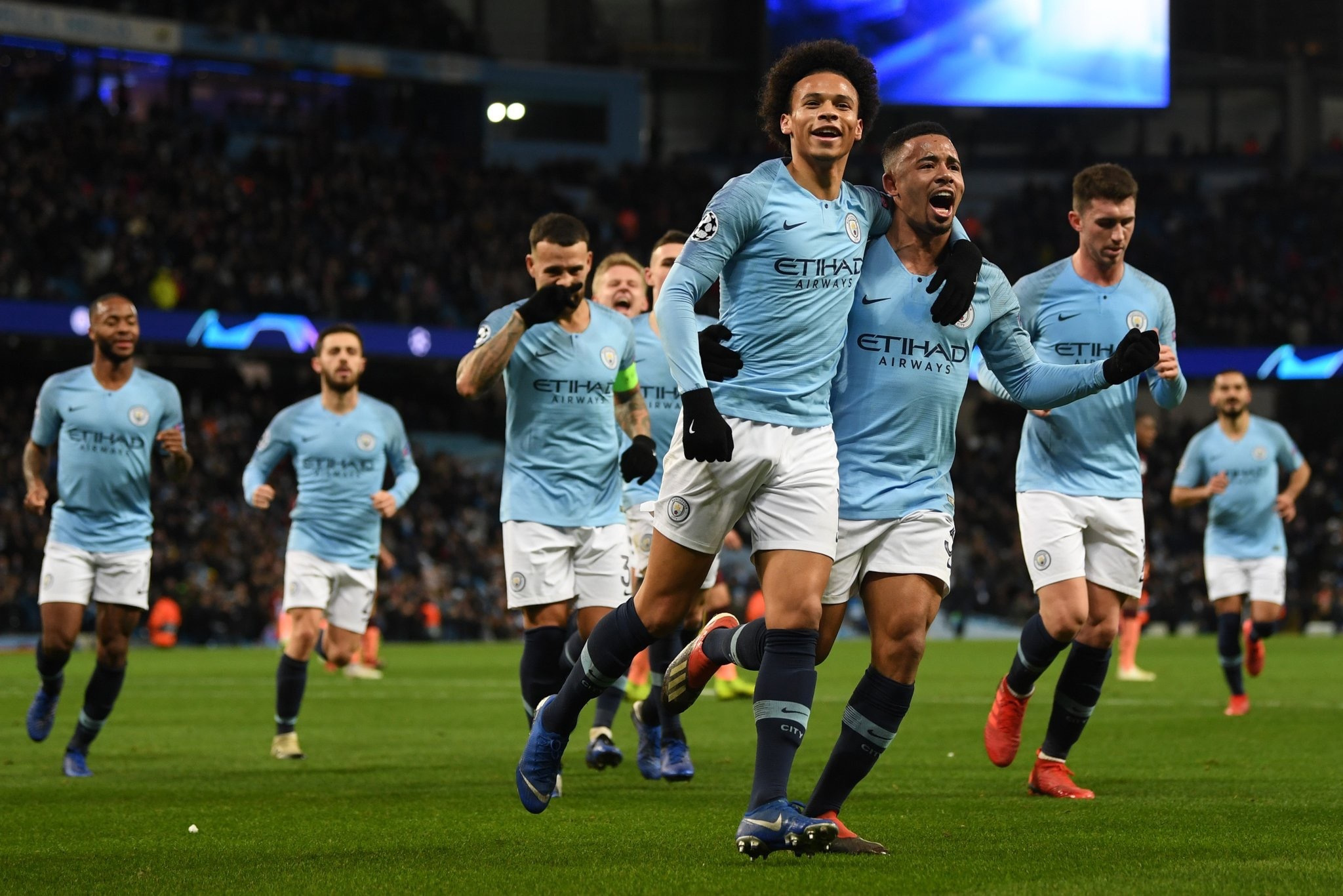 今日足球曼城对切尔西,曼城四比一切尔西分析