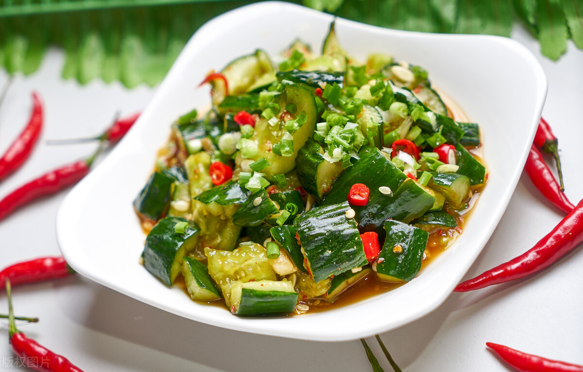 探索中国的美食文化与特色菜肴,探索古代酒文化畅享美酒佳肴