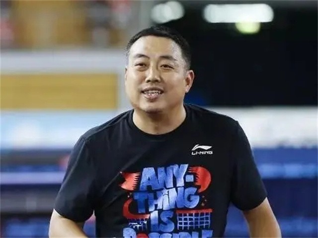 刘国梁卸任教练队员退赛风波,刘国梁17年为什么卸任总教练