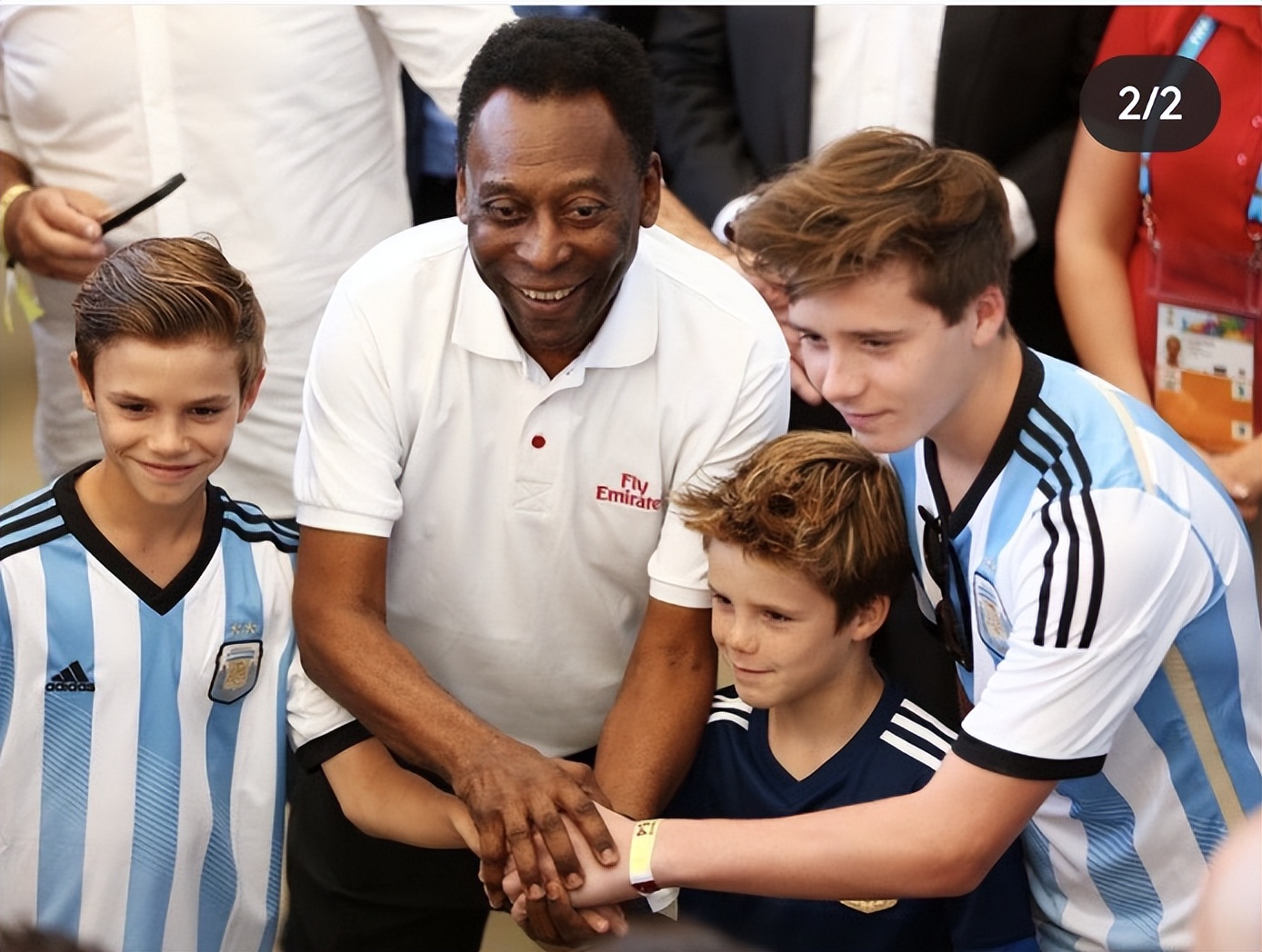 球王贝利和c罗梅西,梅西c罗悼念球王贝利