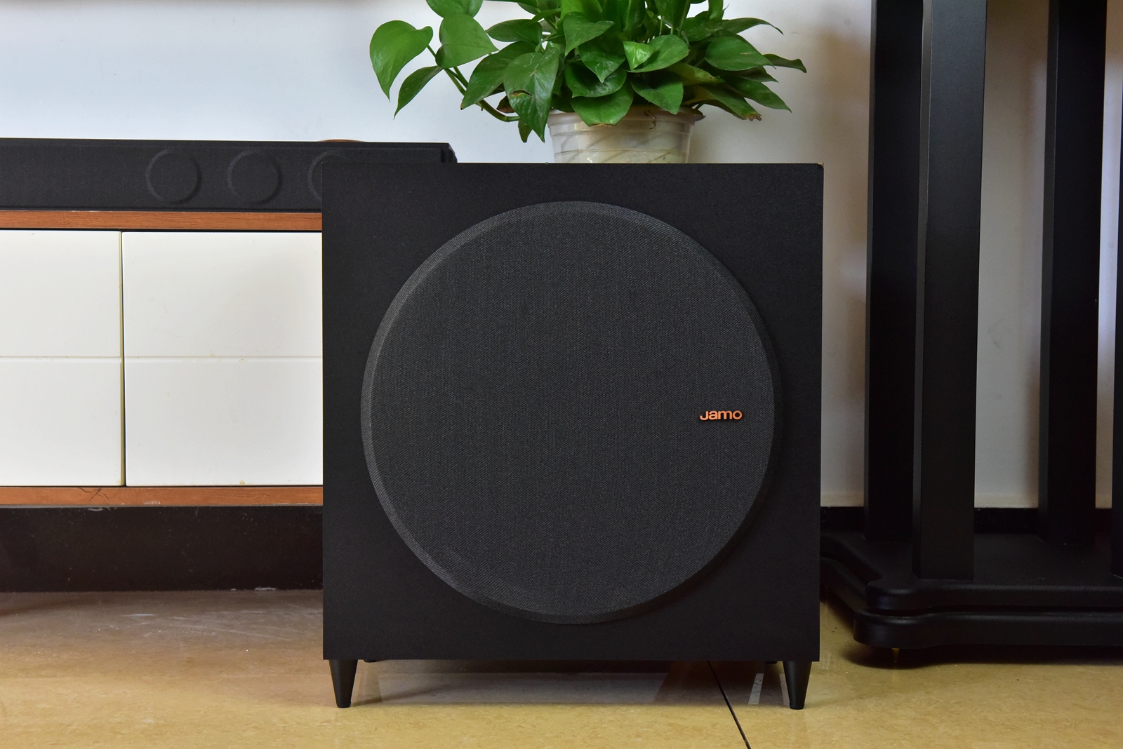 尊宝哪个系列落地箱音质最好,尊宝的落地音箱推荐