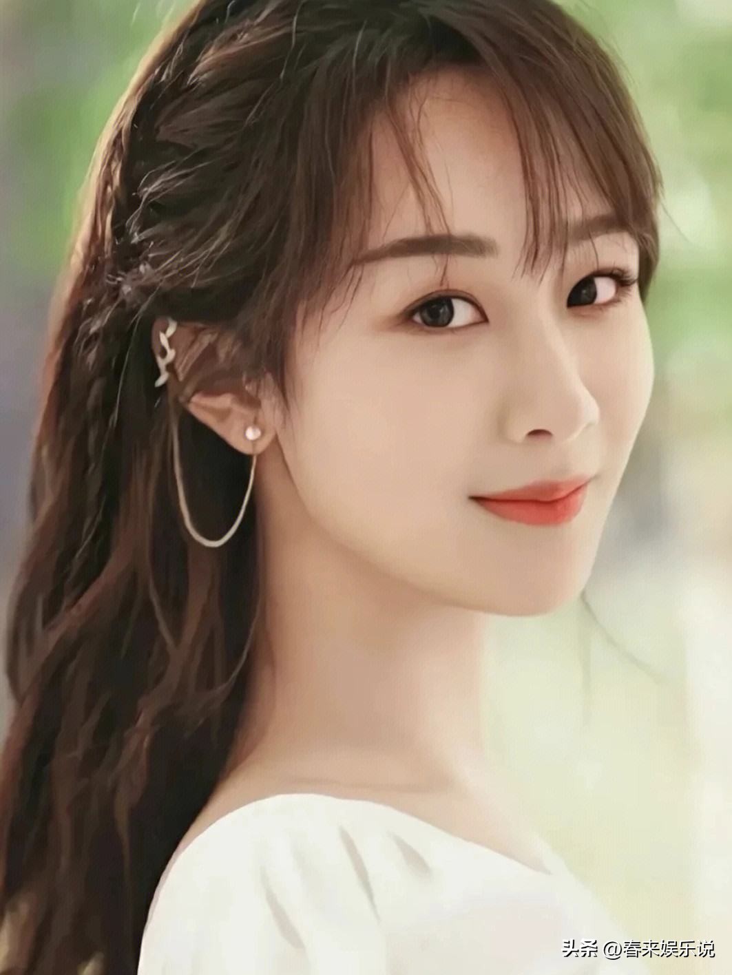 长得漂亮但不敢露额头的女星,额头宽的女演员