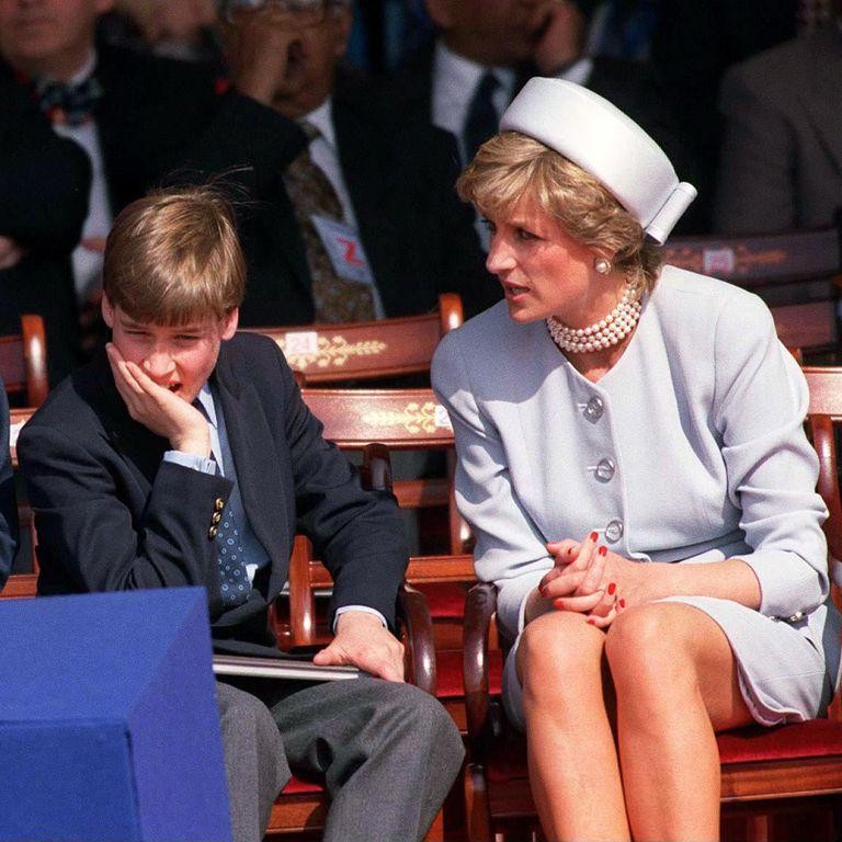 1997年,15岁威廉收到母亲送的生日礼物,3000块的手表他戴了25年