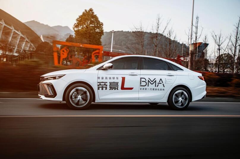 开着帝豪L看都匀，更大更强再向上