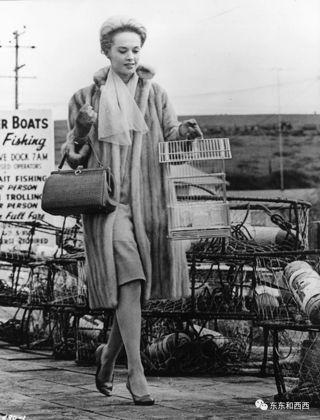 91岁养狮子走红毯拍奢侈品广告，这个优雅金发*物尤**太生猛了