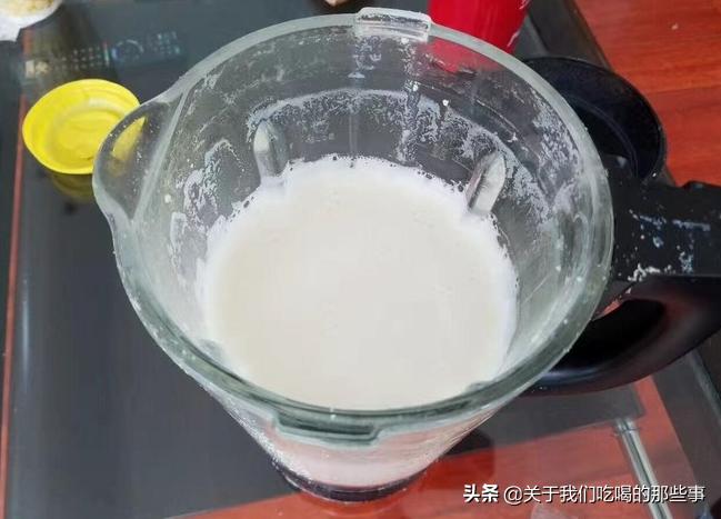 怎么样用干豆子两分钟做好豆浆,怎么制作豆浆连豆渣也可以喝