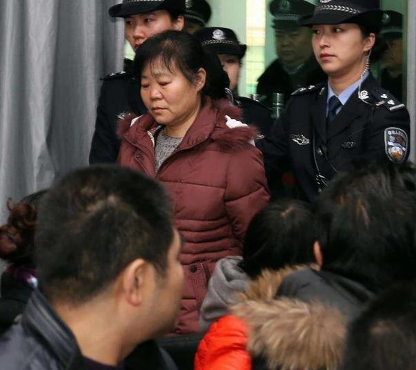 2004年的拐卖儿童案,2003年全国特大拐卖儿童案