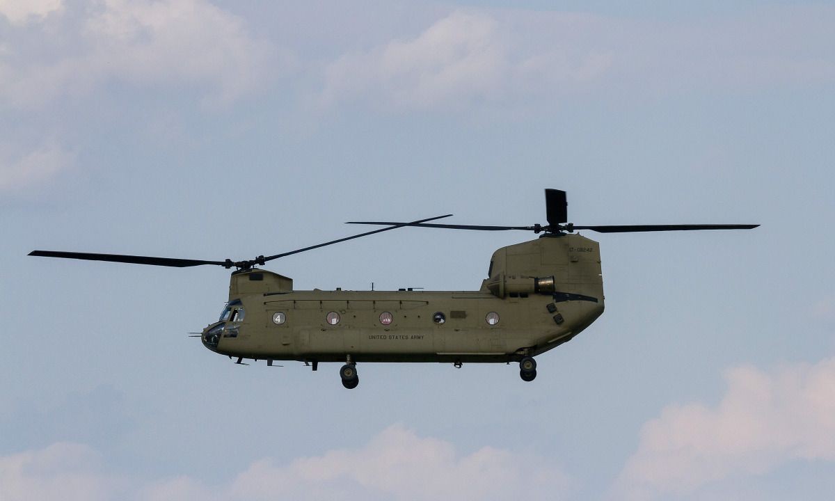 美国ch47重型直升机卖吗 (菲律宾购买美国直升机是真的吗)