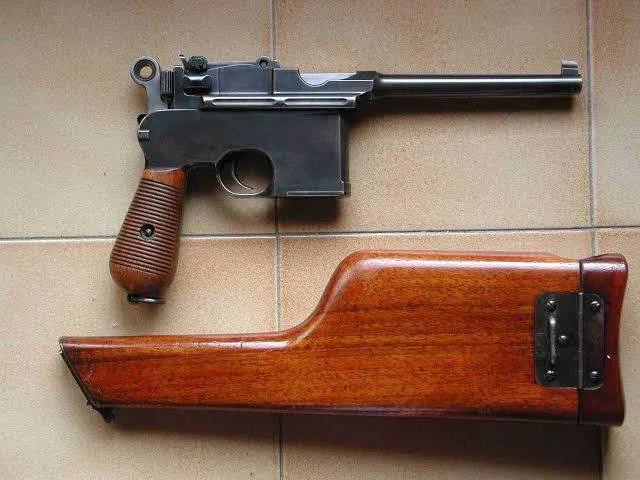 抗日时期常用驳壳枪,双枪李向阳德国驳壳枪