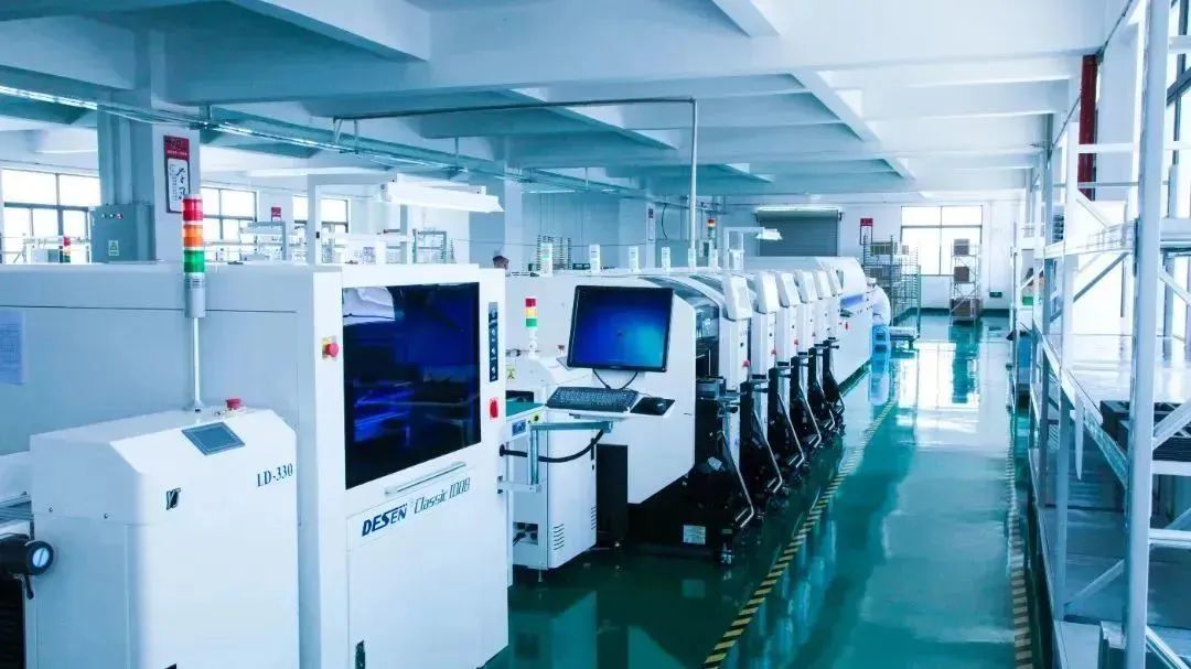 led显示屏p1.5与p1.6清晰度差别,怎样辨别led显示屏的好坏呢